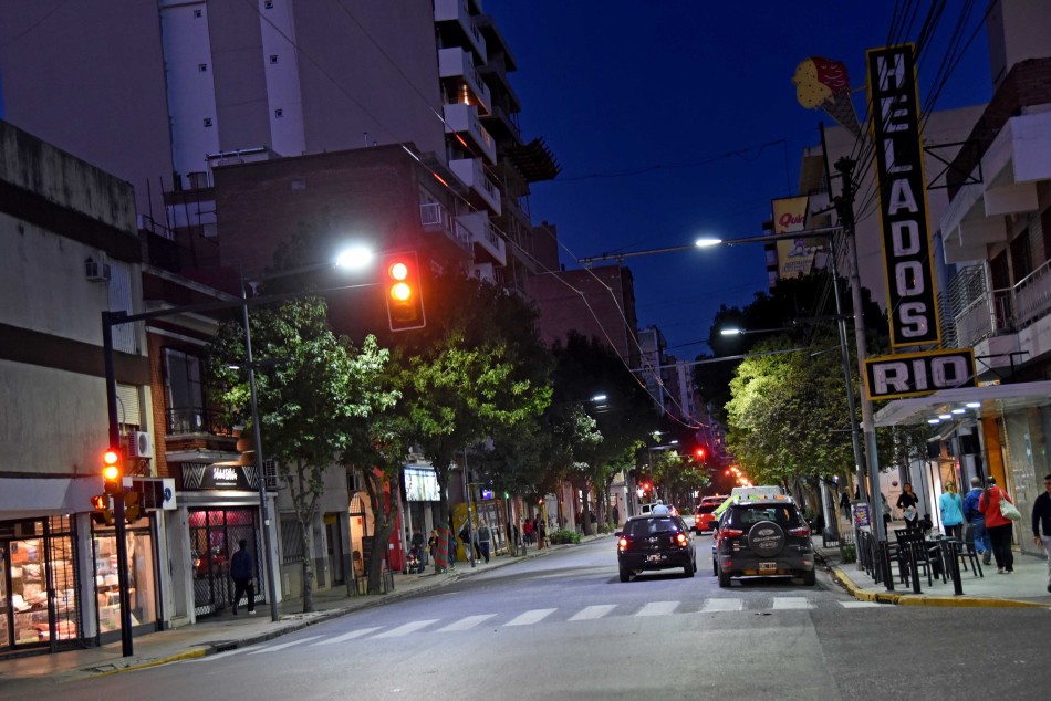 80996 | Se apunta a valorizar y potenciar los Centros Comerciales a Cielo Abierto - Dir. Gral. de Comunicación Social (Marcelo Beltrame - archivo)