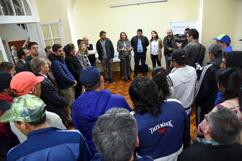 107059 | Se entregaron certificados a 64 jóvenes capacitados en el Nueva Oportunidad - Dir. Gral. de Comunicación Social (Marcelo Beltrame)