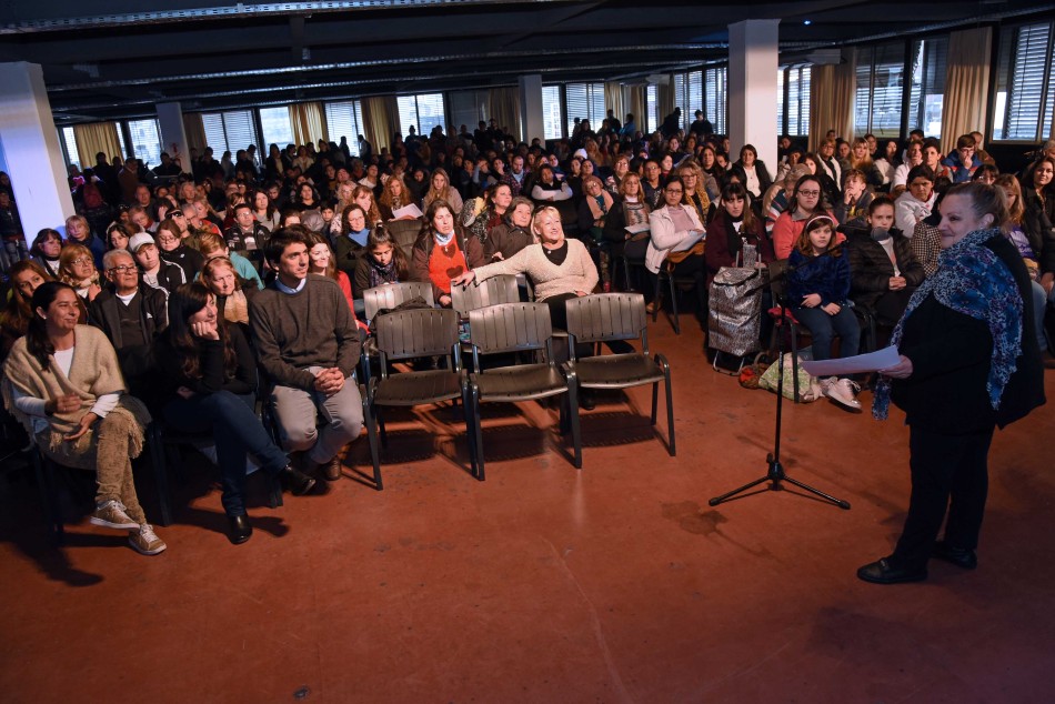 142670 | Entrega Diplomas Rosario Emprende  - Dir. Gral. de Comunicación Social (Marcelo Beltrame)