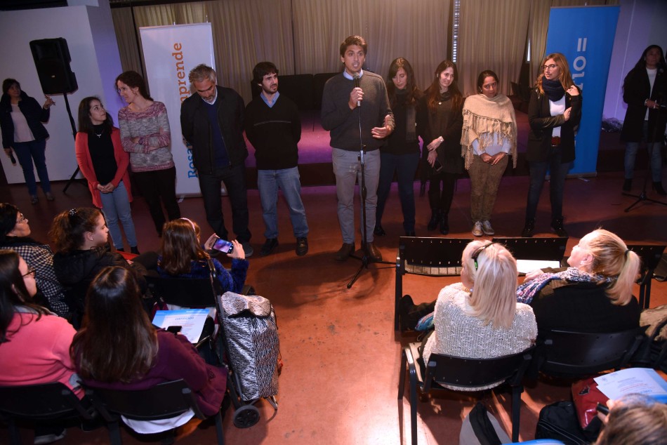 142674 | Entrega Diplomas Rosario Emprende  - Dir. Gral. de Comunicación Social (Marcelo Beltrame)