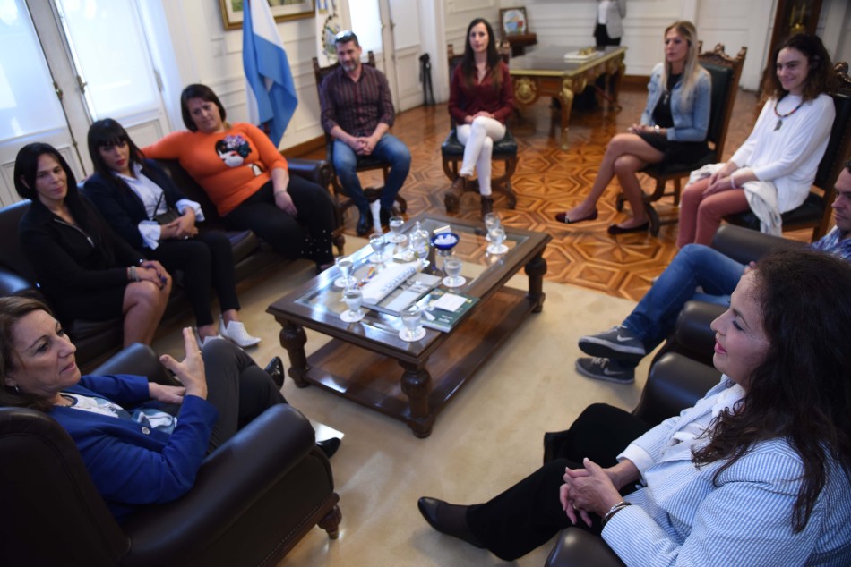 159683 | La intendenta recibió la visita de Carla Antonelli, la primera diputada trans española  - Subsecretaría de Comunicación Social (Silvio Moriconi)