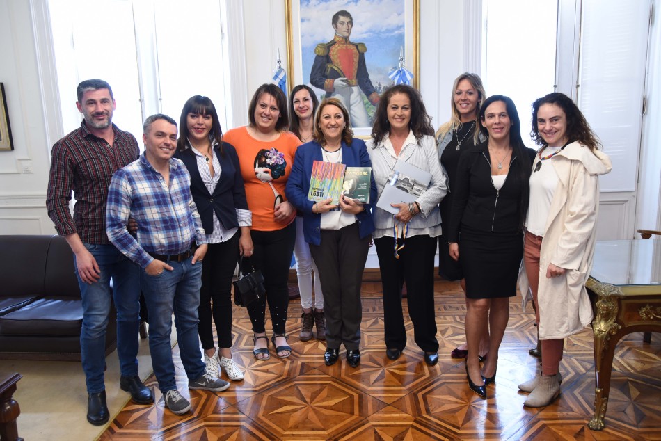 159686 | La intendenta recibió la visita de Carla Antonelli, la primera diputada trans española  - Subsecretaría de Comunicación Social (Silvio Moriconi)