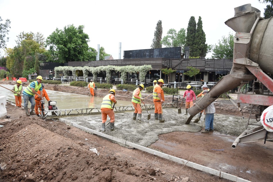 166872 | Recorrida obras Av Carrasco y Bajo Puente  - Subsecretaría de Comunicación Social (Silvio Moriconi)
