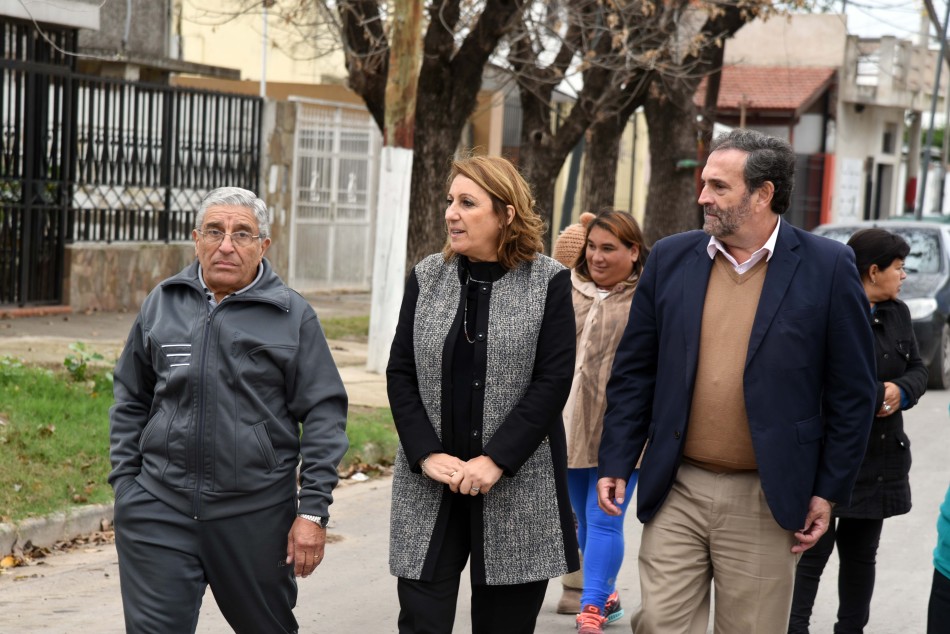 202045 | Recorrida por obras de pavimento en Barrio Ludueña - Subsecretaría de Comunicación Social (Silvio Moriconi)
