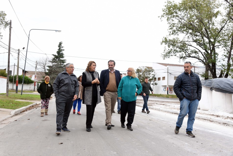 202044 | Recorrida por obras de pavimento en Barrio Ludueña - Subsecretaría de Comunicación Social (Silvio Moriconi)