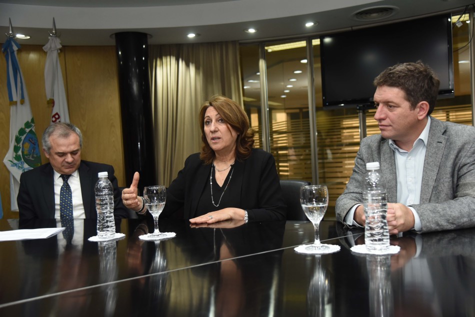 224335 | Presentación MiPymes Soluciones Diferenciales en el Banco Municipal - Subsecretaría de Comunicación Social (Silvio Moriconi)
