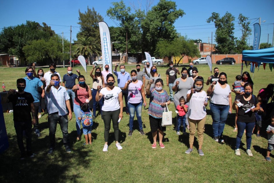 290779 |  Rosario Cuida a Sus Barrios: Entregaron diplomas en Nuevo Alberdi Oeste - Municipalidad de Rosario
