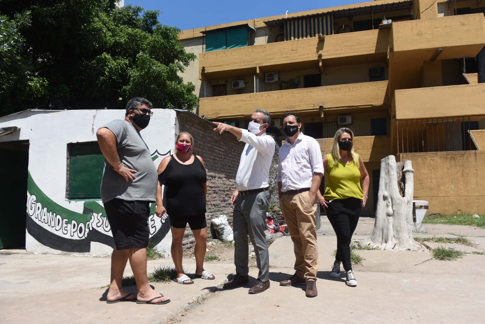 294350 | Punto Cuidar + Recorrida Bº Grandoli - Subsecretaría de Comunicación Social (Silvio Moriconi)