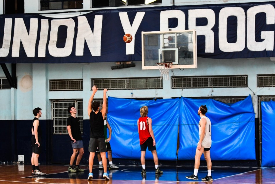 306078 | Unión y Progreso, club de amigos de toda la vida - Secretaría de Deporte y Turismo / Guillermo Buelga