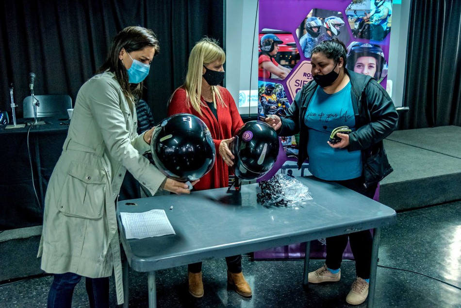 326881 | Siempre Casco -  capacitacion cadetes y deliverys
