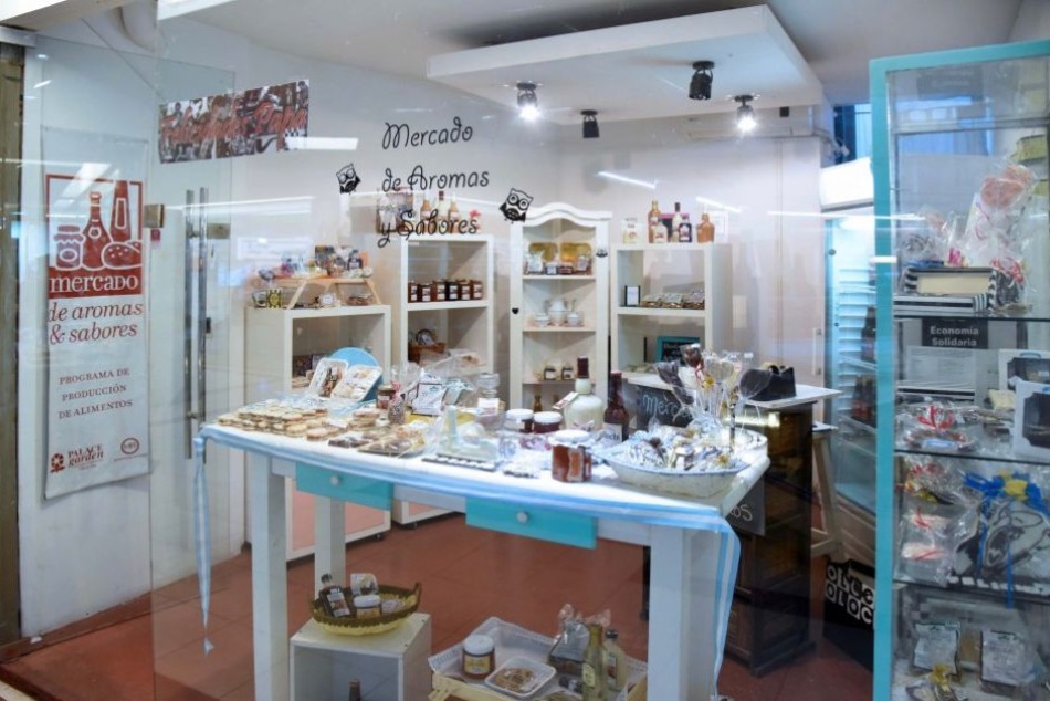 364272 | Nuevo emprendimiento de alimentos en el Mercado de Aromas y Sabores - Archivo
