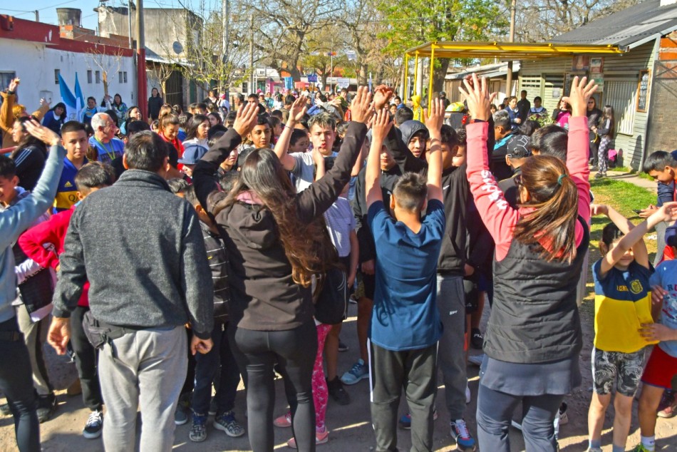 380554 | Maratón 25 aniversario del polideportivo Las Flores - Mariela Aronna - Secretaría de Deporte y Turismo