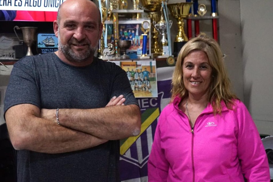 382498 | Presidente y tesorera del Club Atlético y Social Intercambio Evaristo Carriego - Secretaría de Deporte y Turismo - Guillermo Buelga