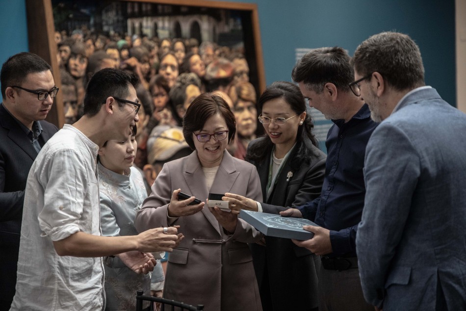 574674 | Reunión con comitiva de Shangai en Castagnino - Sec. de Cultura y Educación (Guillermo Turin Bootello)