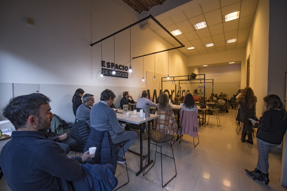 585000 | Plan de Digitalización: encuentros informativos con comerciantes, industriales y el rubro inmobilia - Jefatura de Gabinete